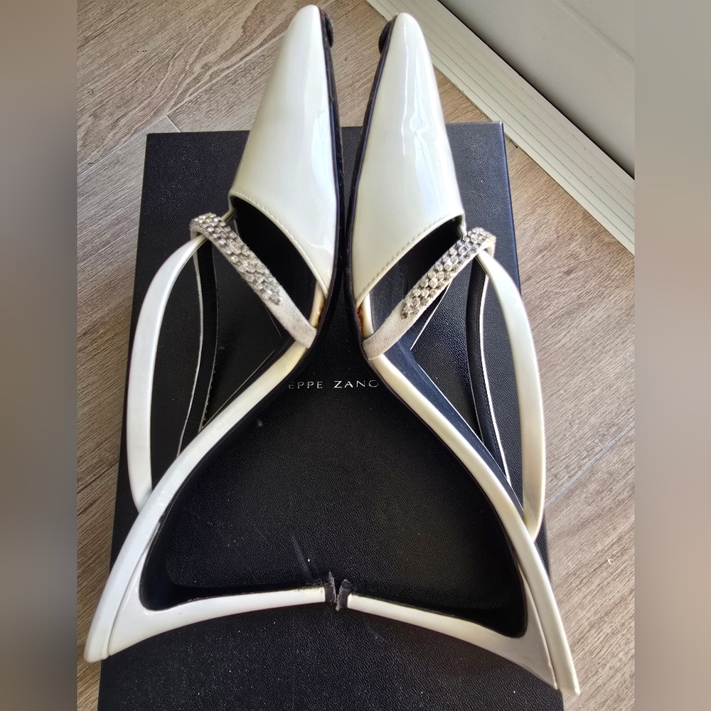 Giuseppe Zanotti Embellished Pointed Toe Mules Size 38 Color Kefir - Picture 4 of 8
